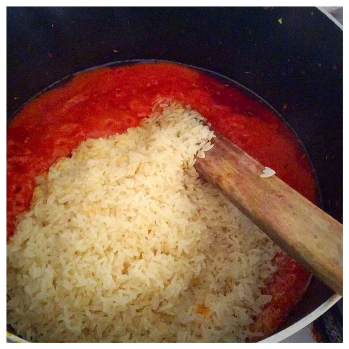 How to cook party jollof rice How to cook party jollof rice