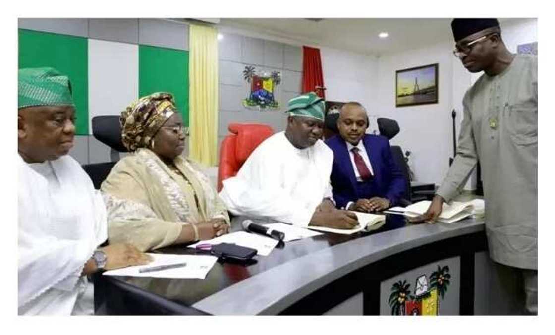 Lagos’ new environment law inaccessible two weeks after Ambode’s assent Lagos’ new environment law inaccessible two weeks after Ambode’s assent