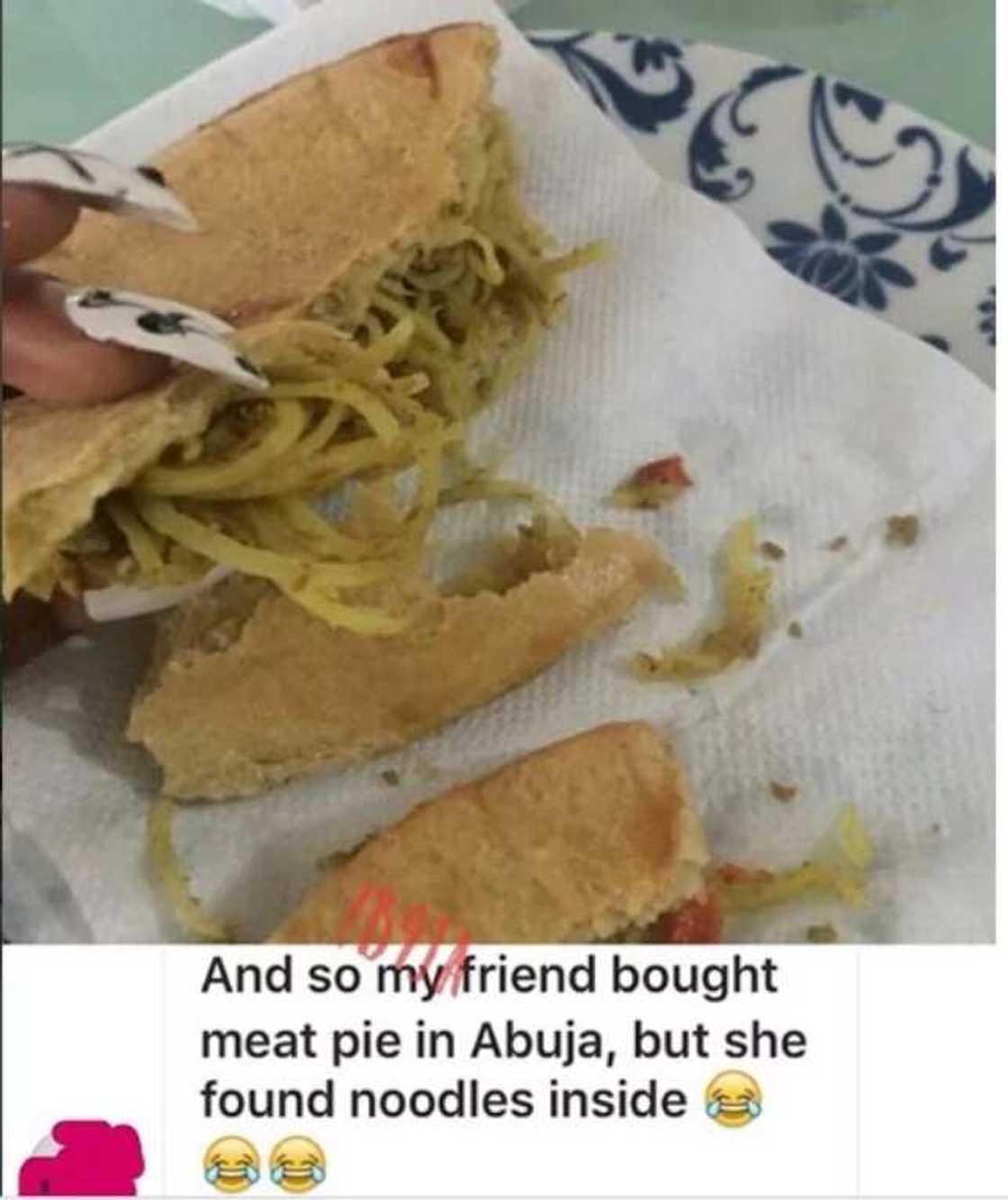 Lady orders meat pie, sees noodles instead Lady orders meat pie, sees noodles instead