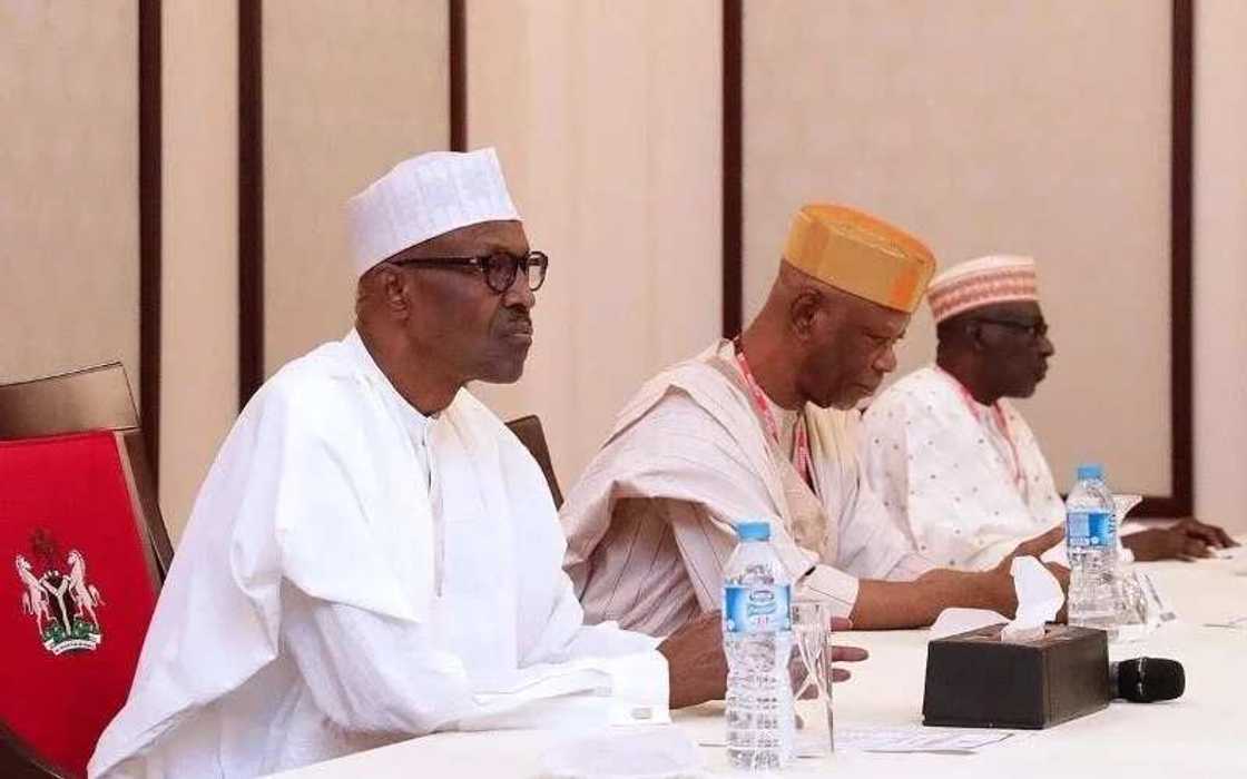 Labarai cikin Hotuna: Shugabannin jam'iyyun APC da PDP sun kaiwa Shugaba Buhari ziyarar ban gajiya Labarai cikin Hotuna: Shugabannin jam'iyyun APC da PDP sun kaiwa Shugaba Buhari ziyarar ban gajiya