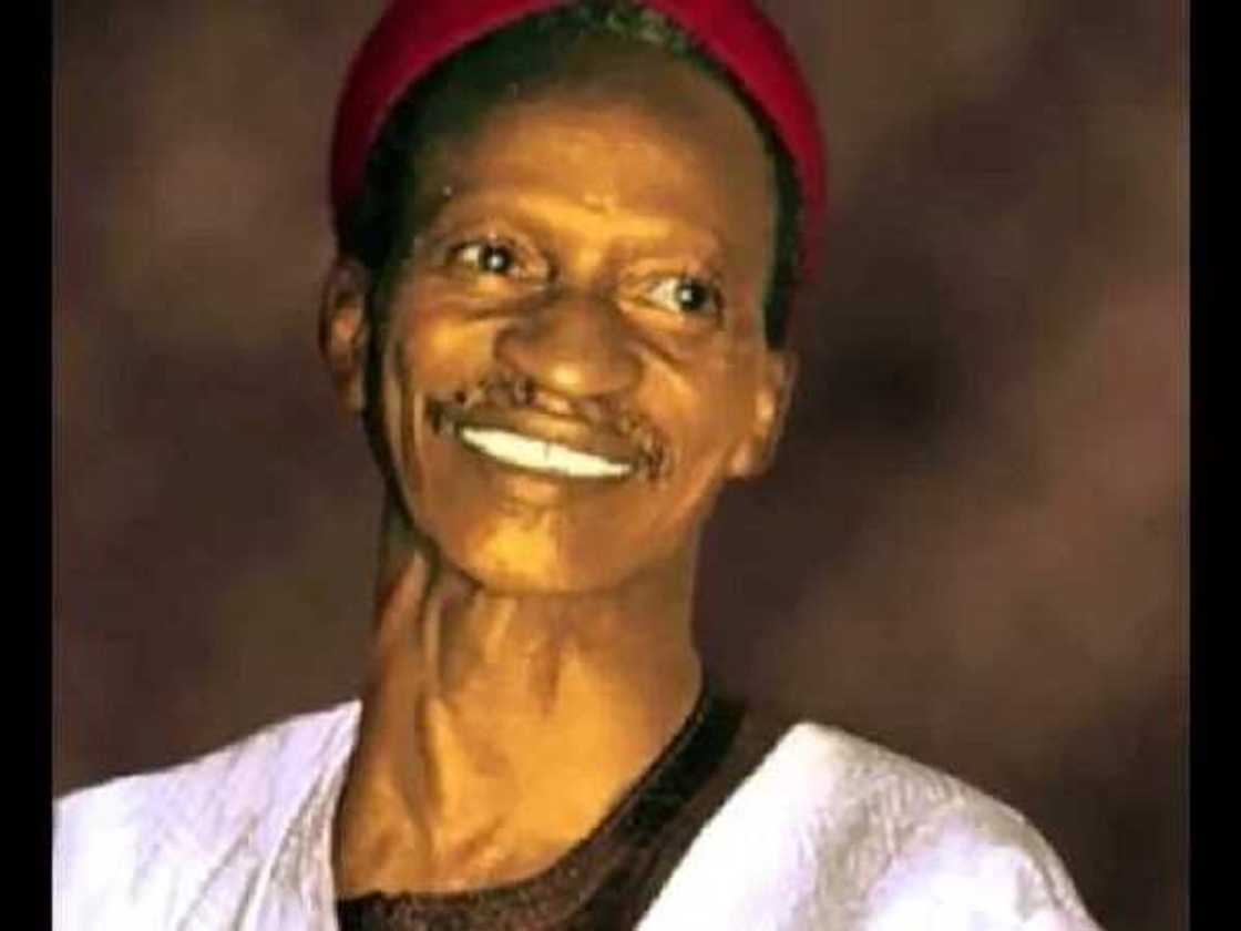 Tarihi da rayuwar Dakta Alhaji Mamman Shata Tarihi da rayuwar Dakta Alhaji Mamman Shata