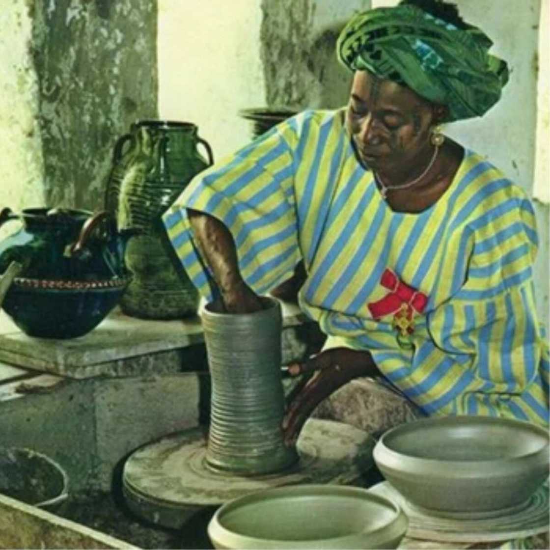 Meet Ladi Dosei Kwali, first Nigerian woman to be on a currency. Meet Ladi Dosei Kwali, first Nigerian woman to be on a currency.