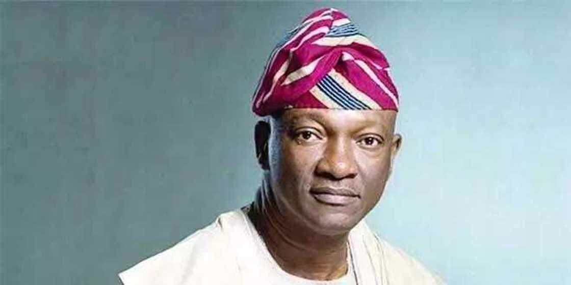 Yanzu yanzu: Agbaje ya zabi daraktar 'First Bank', Haleematu Busari a matsayin abokiyar takararsa Yanzu yanzu: Agbaje ya zabi daraktar 'First Bank', Haleematu Busari a matsayin abokiyar takararsa