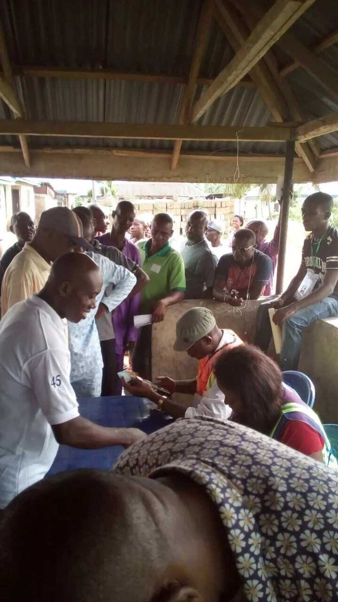 Rivers rerun: Violence erupts as INEC suspends poll in 8 LGAs Rivers rerun: Violence erupts as INEC suspends poll in 8 LGAs