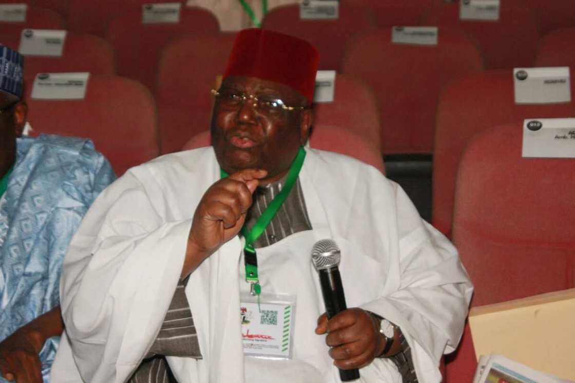 Yanzu Yanzu: Allah yayiwa tsohon Sufeto Janar na yan sanda Gambo Jimeta rasuwa Yanzu Yanzu: Allah yayiwa tsohon Sufeto Janar na yan sanda Gambo Jimeta rasuwa