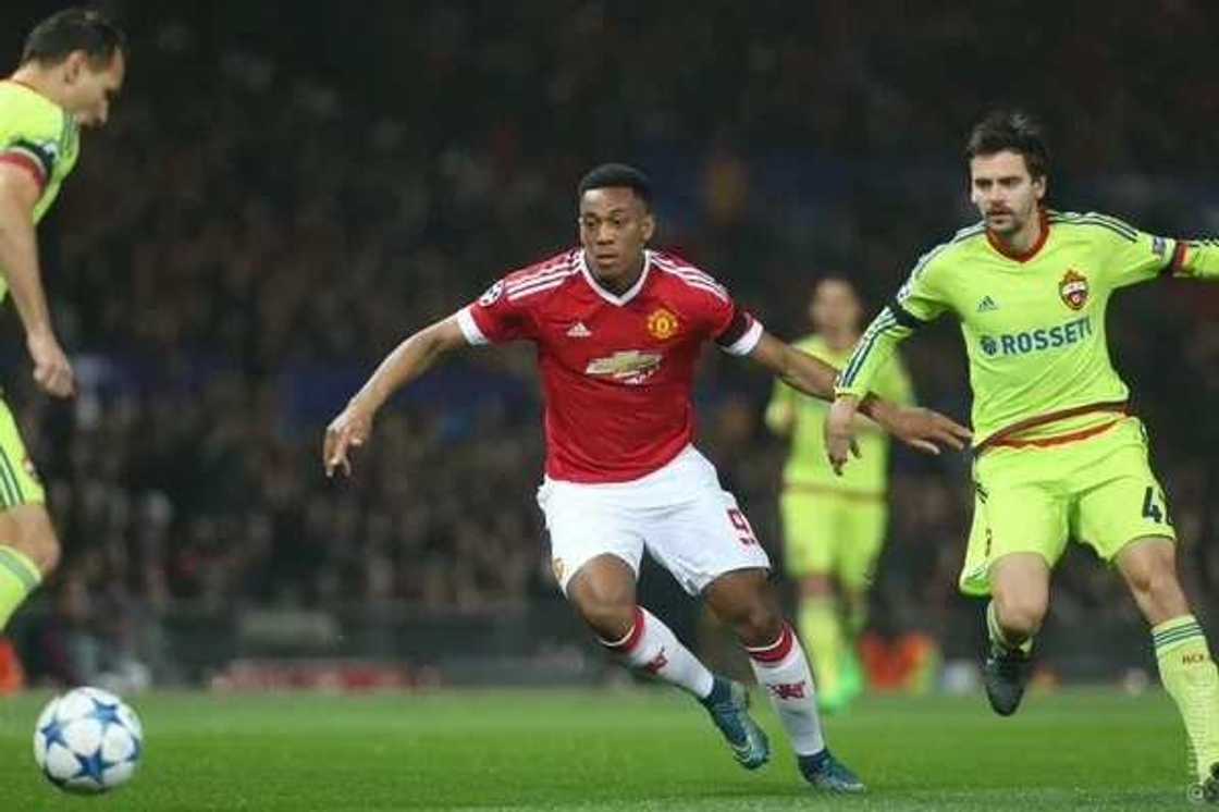 Rooney Finally Scores A Goal, Madrid Survive PSG Onslaught Rooney Finally Scores A Goal, Madrid Survive PSG Onslaught