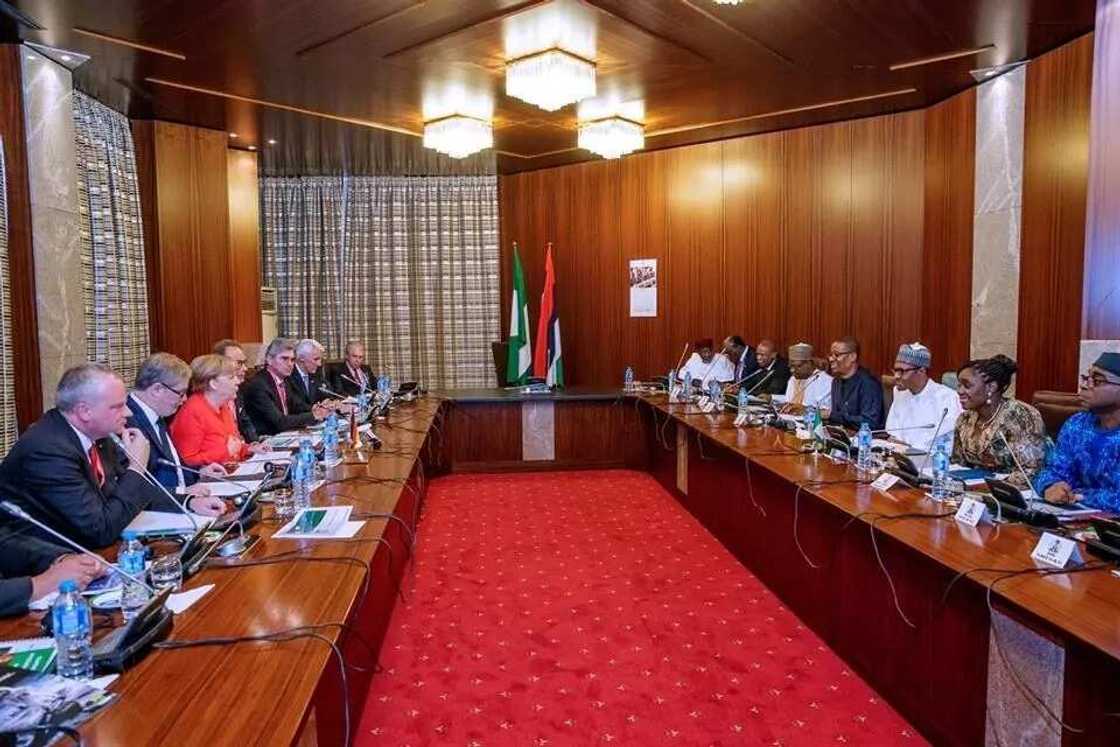 Labari cikin hotuna: Haduwar Buhari da Angela Merkel shugaban kasar Jamus a Villa Labari cikin hotuna: Haduwar Buhari da Angela Merkel shugaban kasar Jamus a Villa