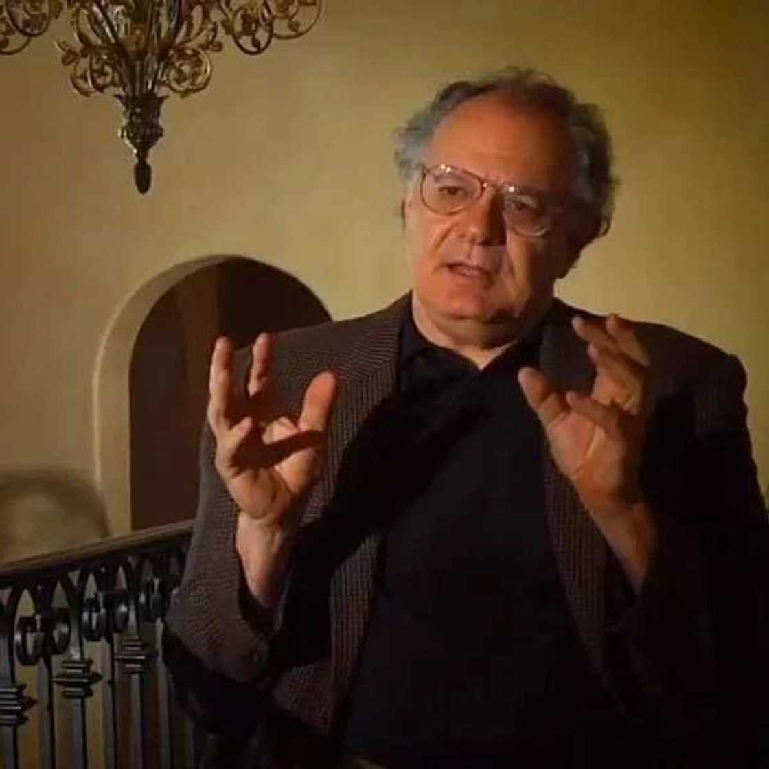 Wani masanin littafin injila ya yi ikirarin cewa an kirkiri labarin Yesu Almasihu ne don a mulki talakawa Wani masanin littafin injila ya yi ikirarin cewa an kirkiri labarin Yesu Almasihu ne don a mulki talakawa