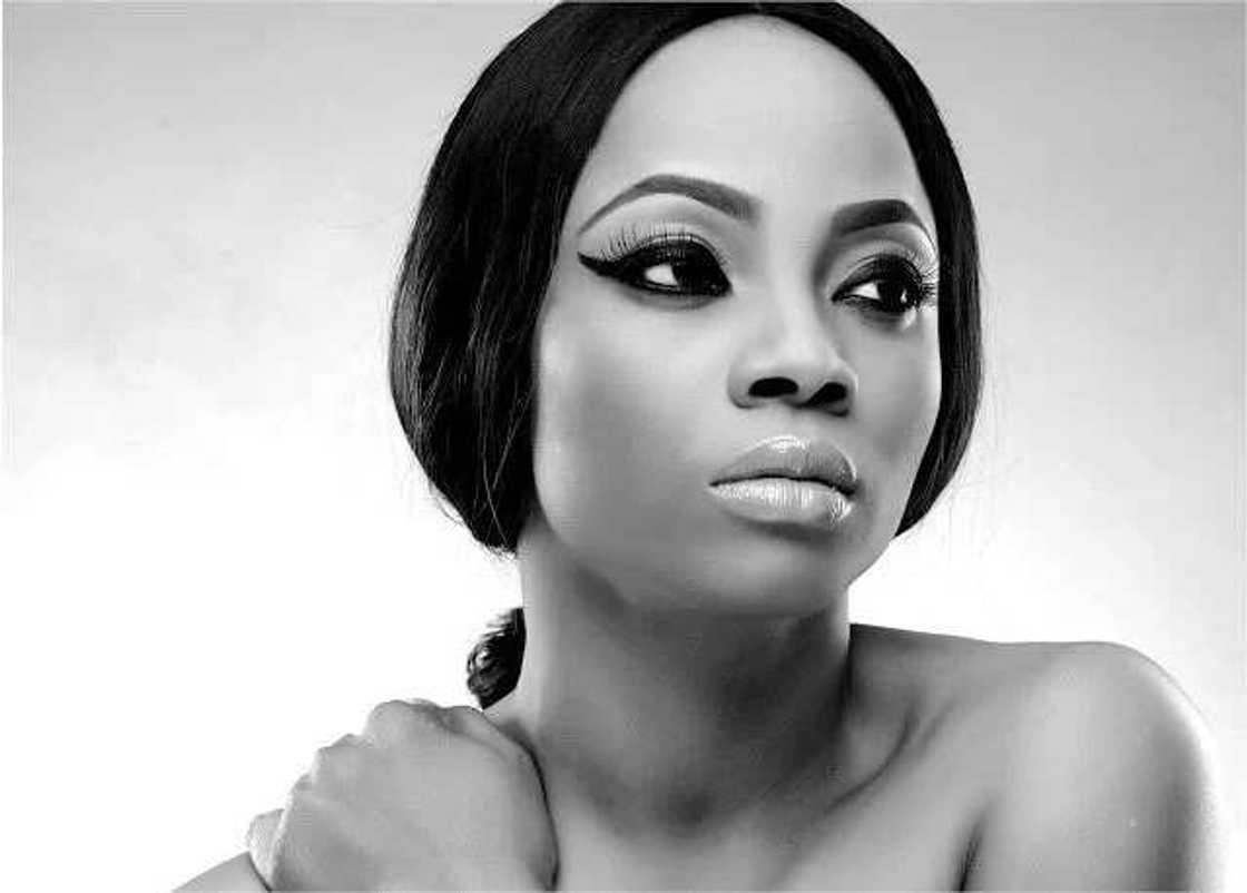 Toke Makinwa Finally Replies Her Fans