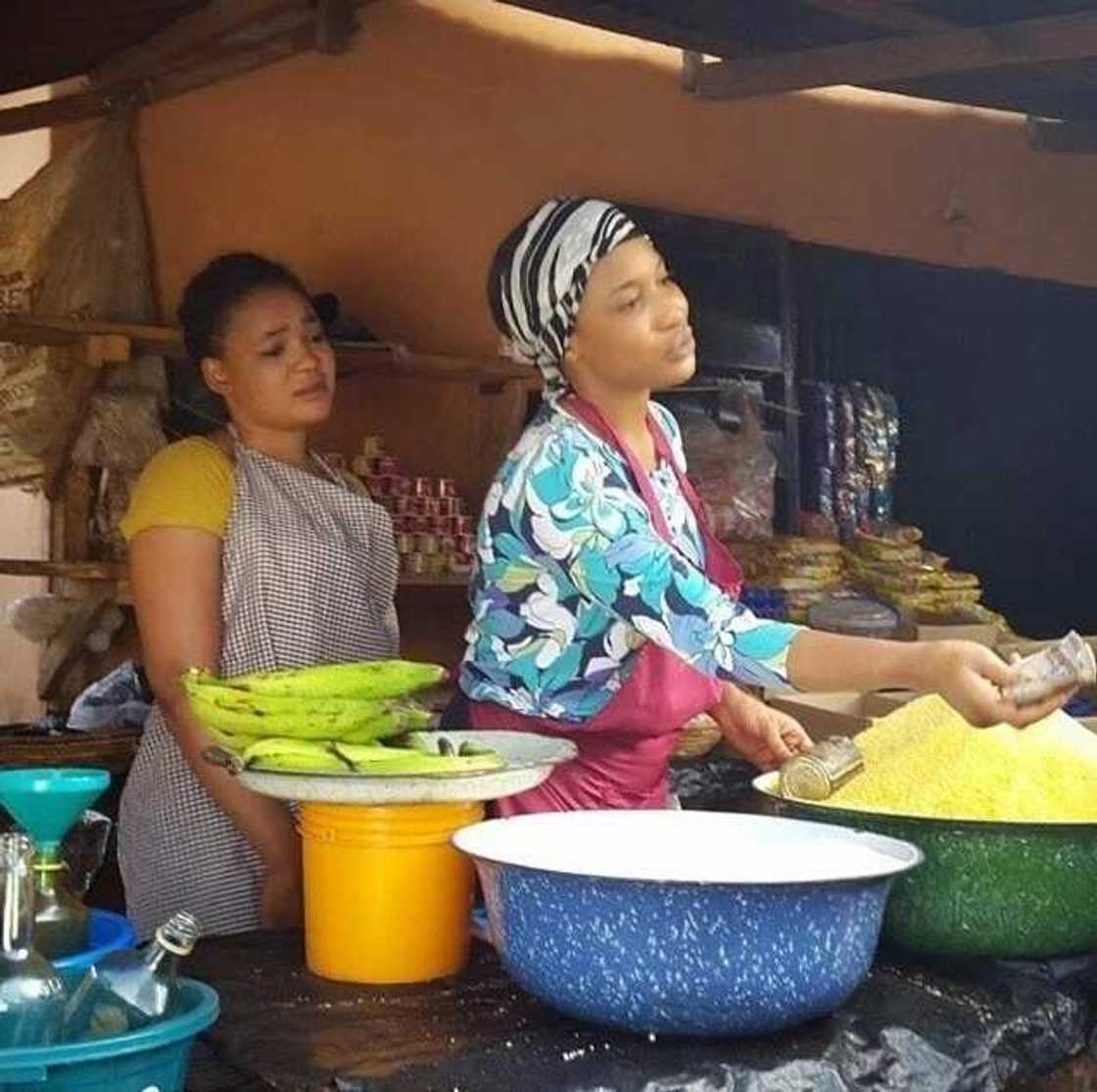 How many calories in a cup of garri