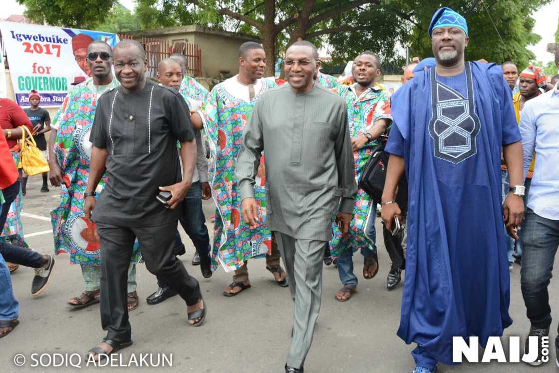 Anambra polls: Senator Andy Uba leads over 40 senators to pick up APC ticket (photos) Anambra polls: Senator Andy Uba leads over 40 senators to pick up APC ticket (photos)