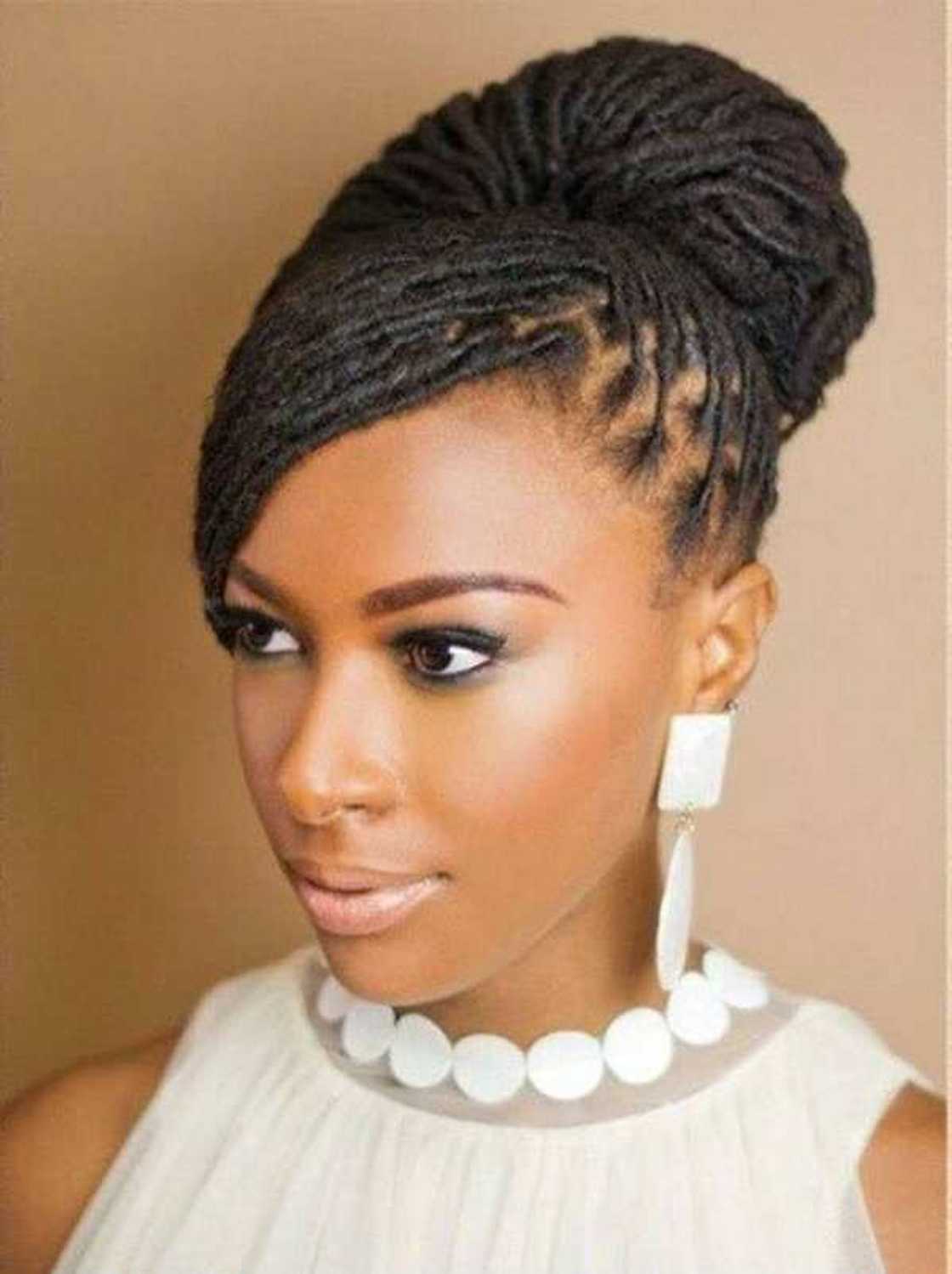 Modern and elegant twists Modern and elegant twists