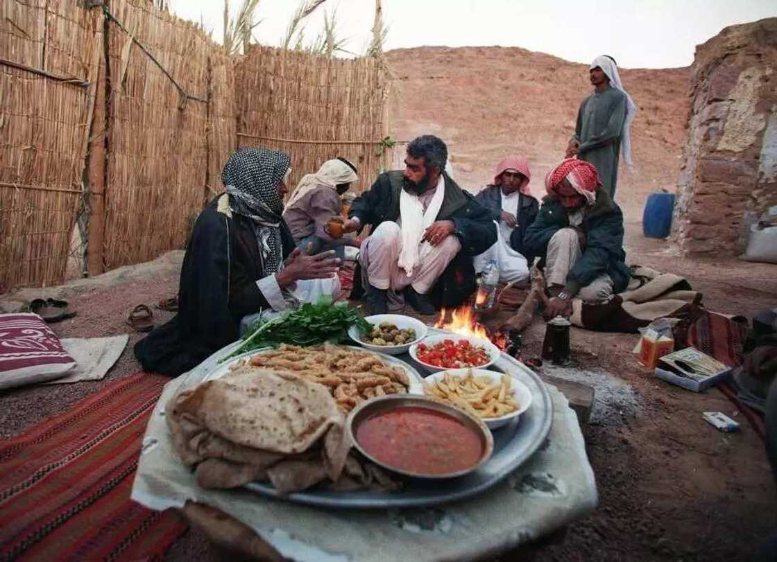 Jerin kasashen da suke awanni 22 suna azumi Jerin kasashen da suke awanni 22 suna azumi