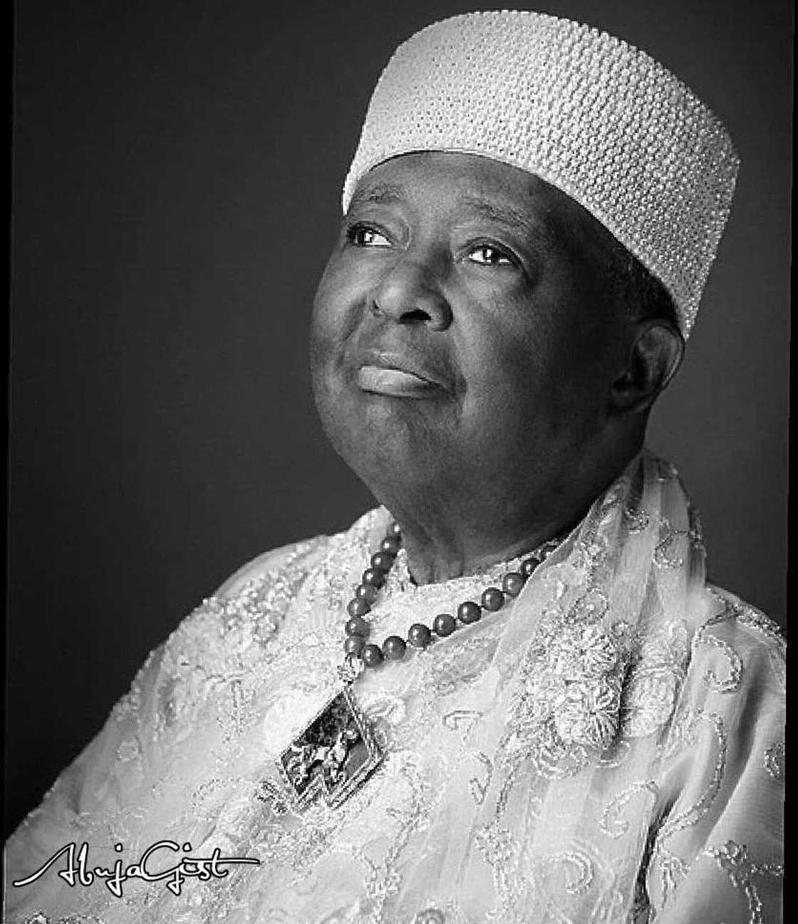 Ooni Of Ife: Abobaku Allegedly Runs Away Ooni Of Ife: Abobaku Allegedly Runs Away
