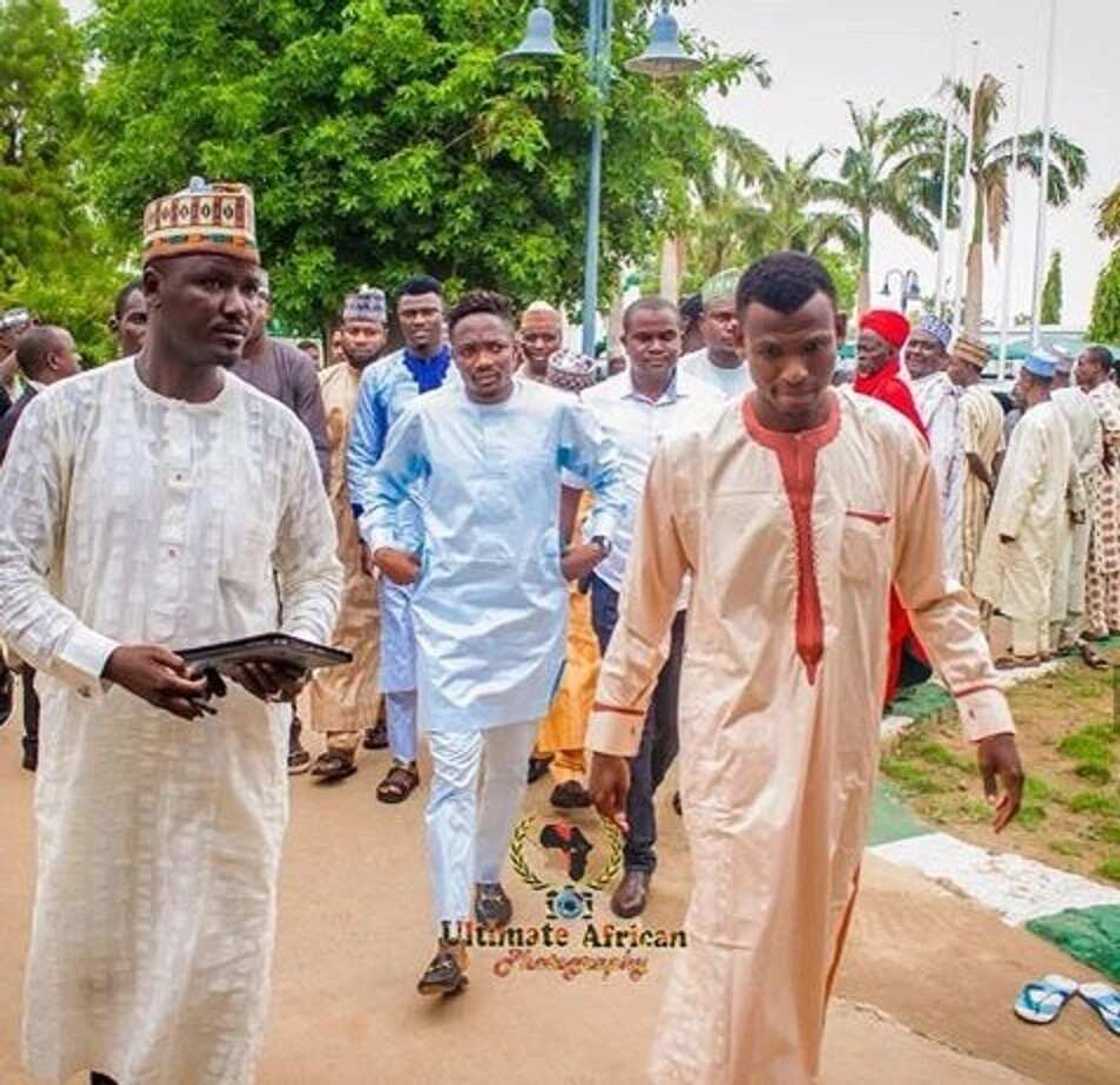 Ahmed Musa ya baiwa Sarkin Musulmi wata babbar kyauta (Hotuna)