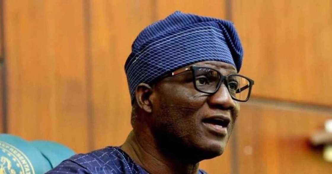 Ta-leko-ta-koma: Mataimakin kakakin majalisar wakilai ya ce bai koma PDP ba Ta-leko-ta-koma: Mataimakin kakakin majalisar wakilai ya ce bai koma PDP ba