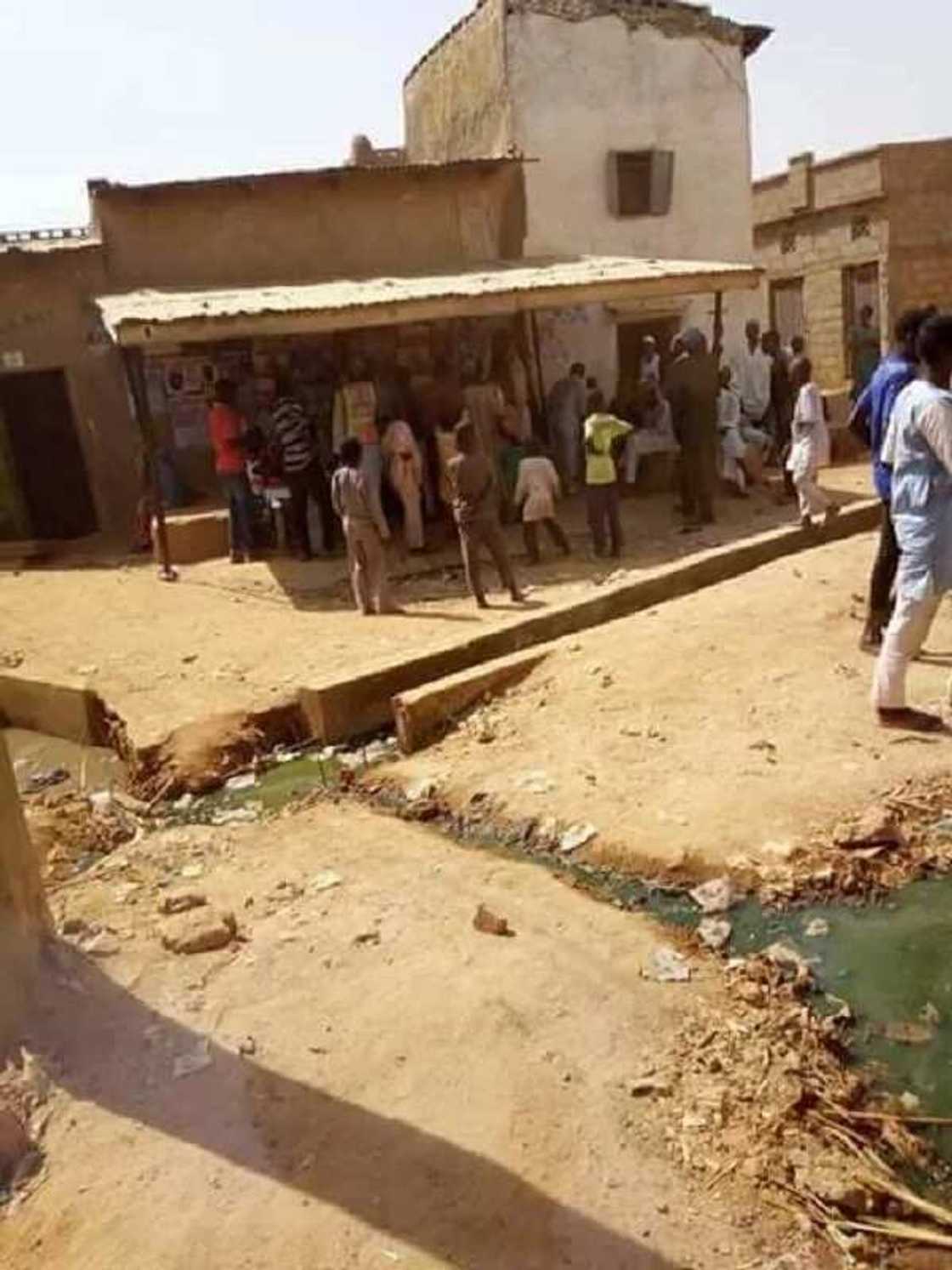 Dubi hotunan kananan yara da aka gani na kada kuri'a a zaben Kano na jiya