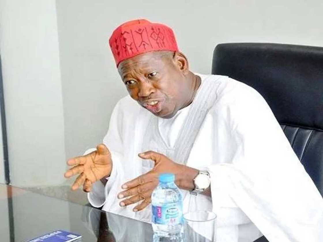 Yanzu Yanzu: Ganduje ya maganace rikicin dake faruwa a majalisar jihar Kano Yanzu Yanzu: Ganduje ya maganace rikicin dake faruwa a majalisar jihar Kano