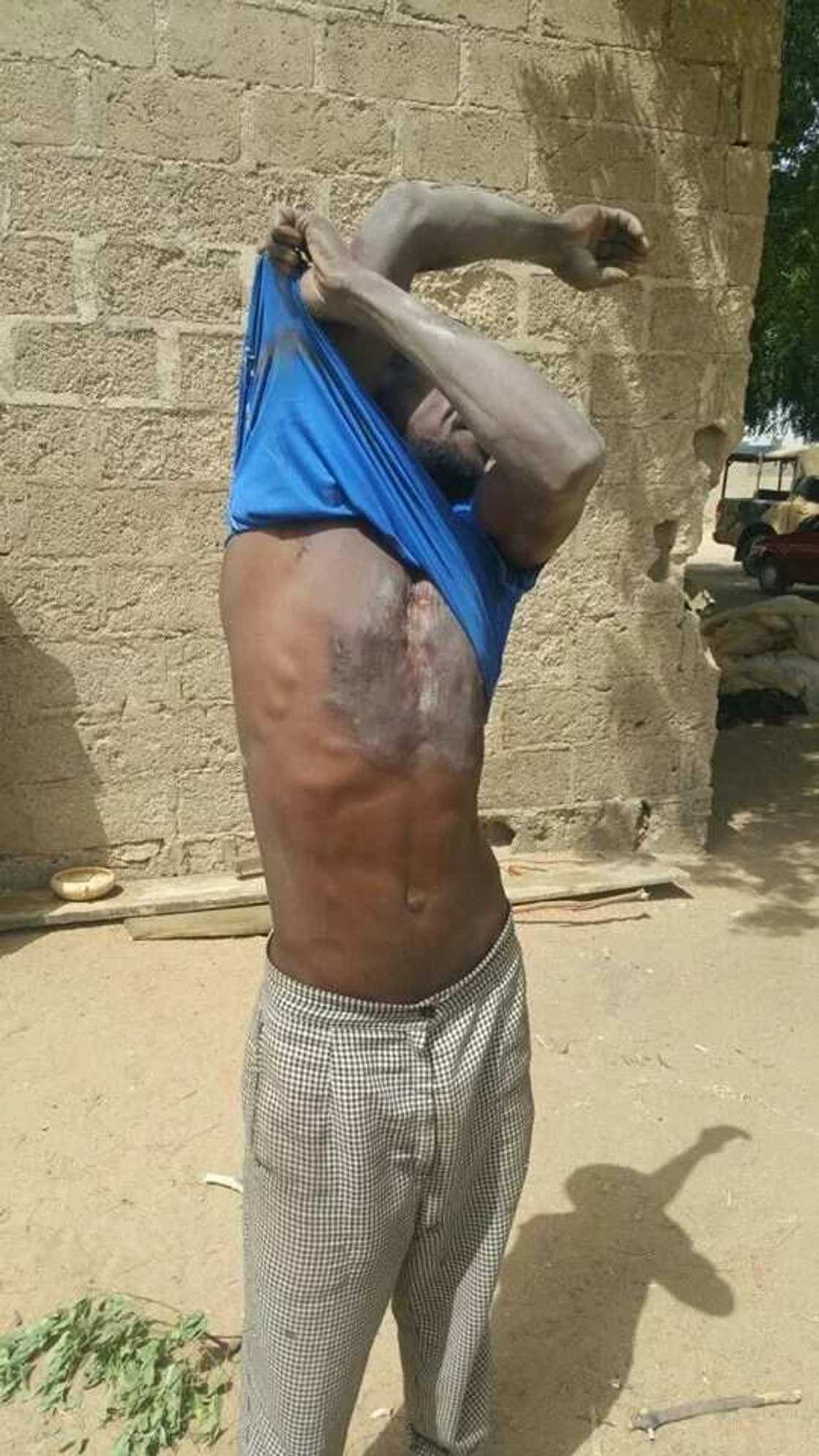 Boko Haram: Nigerian army rescues 500 people Boko Haram: Nigerian army rescues 500 people