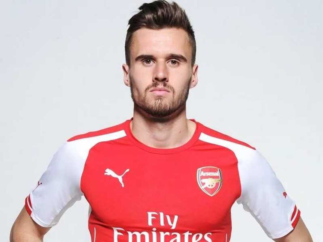 7 players Arsene Wenger needs to let go sell this summer 7 players Arsene Wenger needs to let go sell this summer