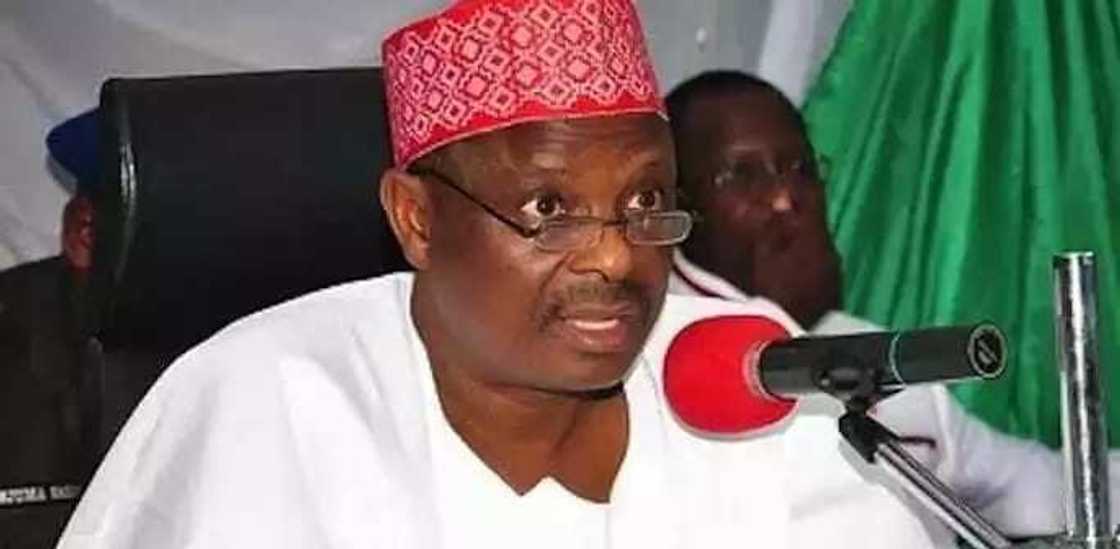 Rikicin Siyasar Kano: APC zata iya korar Kwankwaso daga jam'iyyar bisa watsi da yayi da katin gayyatar bikin 'yar gidan Ganduje Rikicin Siyasar Kano: APC zata iya korar Kwankwaso daga jam'iyyar bisa watsi da yayi da katin gayyatar bikin 'yar gidan Ganduje