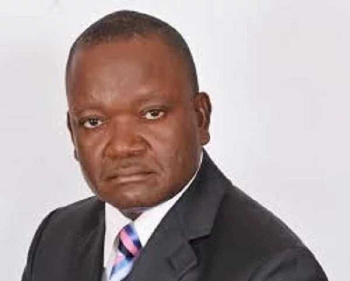 Governor Ortom escapes death as car rams into his convoy Governor Ortom escapes death as car rams into his convoy