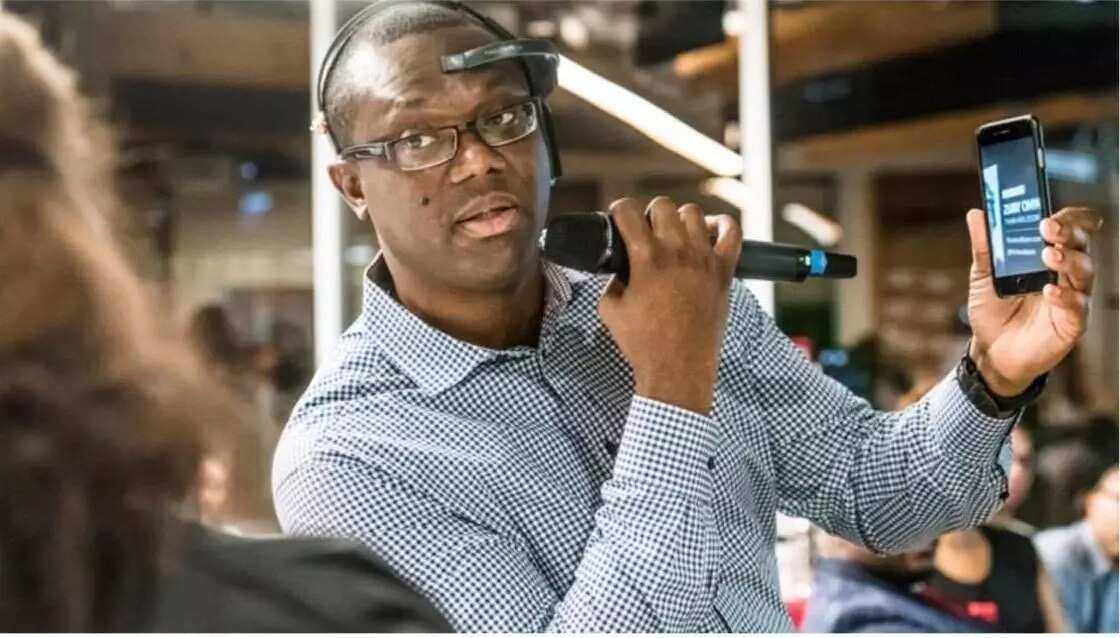 Meet Nigerian Zuby Onwuta who after losing his sight created the ThinkAndZoom’s device Meet Nigerian Zuby Onwuta who after losing his sight created the ThinkAndZoom’s device