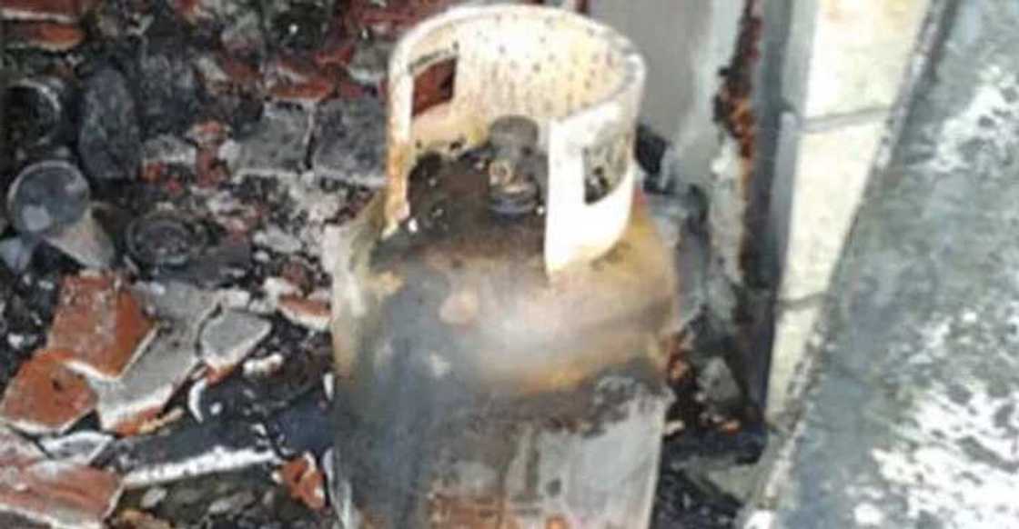 Tulun gas ya fashe a gidan Abinci a Abuja, yayi barna da raunuka Tulun gas ya fashe a gidan Abinci a Abuja, yayi barna da raunuka