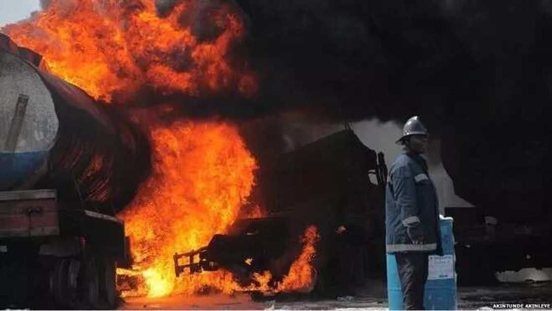 See Brave Lagos Firemen Combating Fire See Brave Lagos Firemen Combating Fire