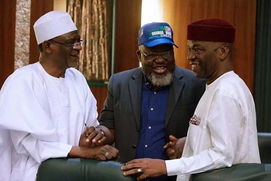 Ministan sadarwa ya ji kunya a taron mako-makon Gwamnatin Tarayya kan takakar Shugaba Buhari Ministan sadarwa ya ji kunya a taron mako-makon Gwamnatin Tarayya kan takakar Shugaba Buhari
