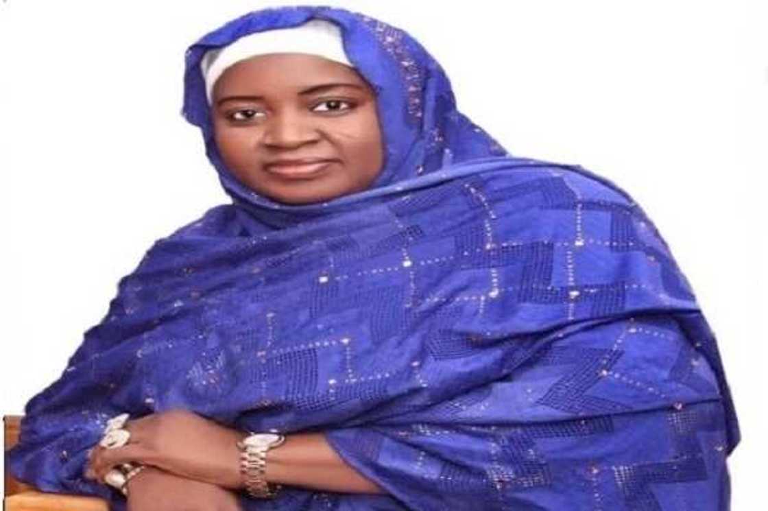 Yan gida daya sunyi takara: Kwamishina ta doke kawunta a zaben cikin gida Yan gida daya sunyi takara: Kwamishina ta doke kawunta a zaben cikin gida