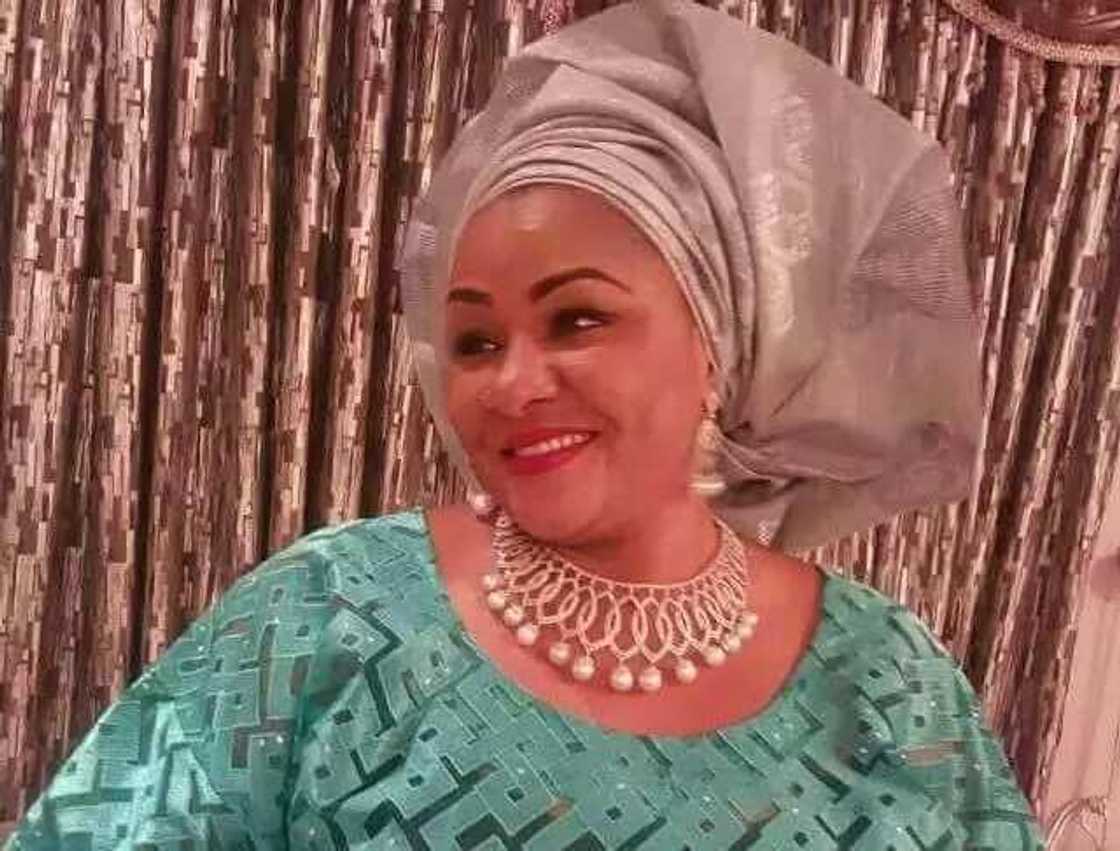 Surukar marigayi Bilyaminu, maimuna Aliyu tana kotu bisa tuhumar wawurar dukiyar gwamnati Surukar marigayi Bilyaminu, maimuna Aliyu tana kotu bisa tuhumar wawurar dukiyar gwamnati