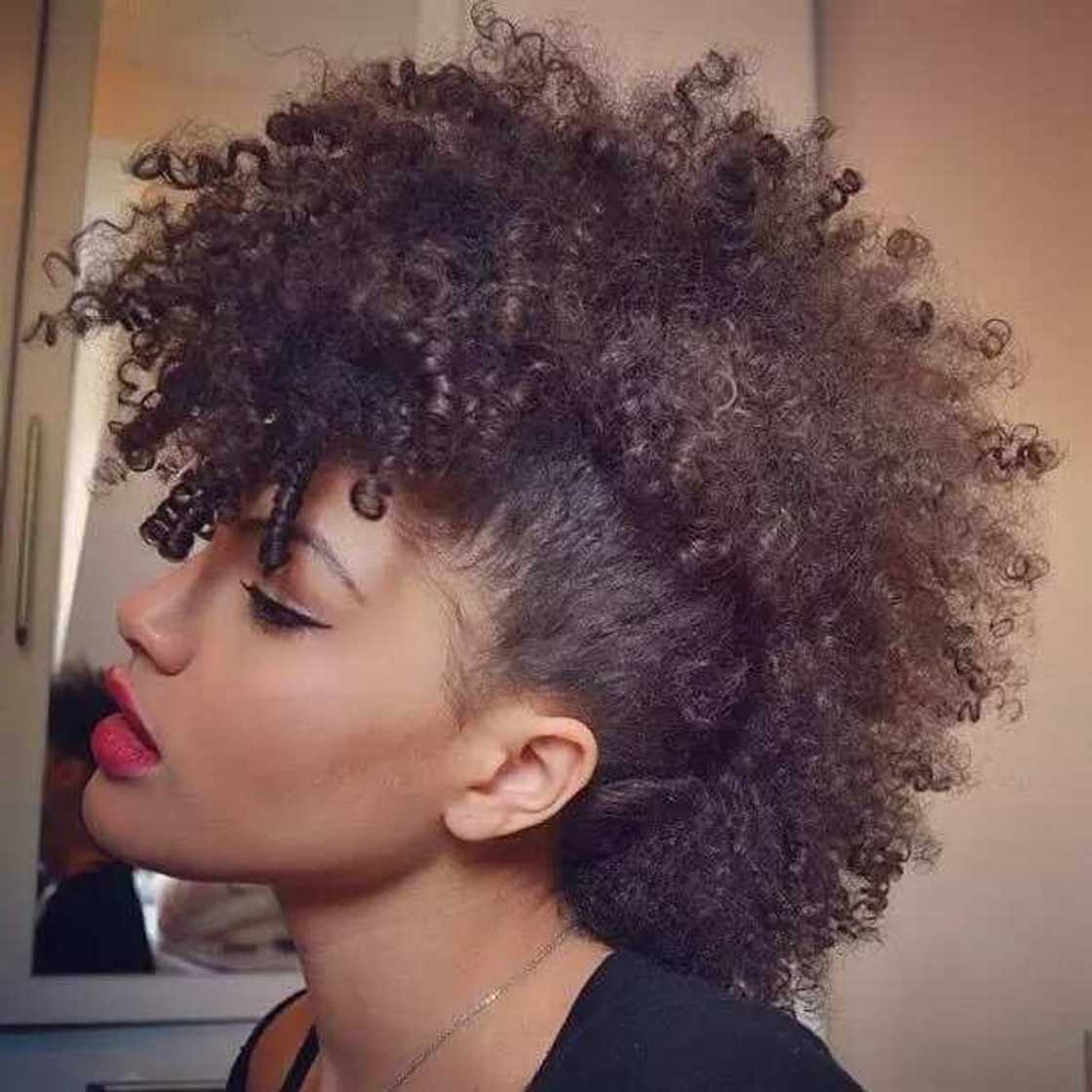 Natural hairstyles for medium length hair