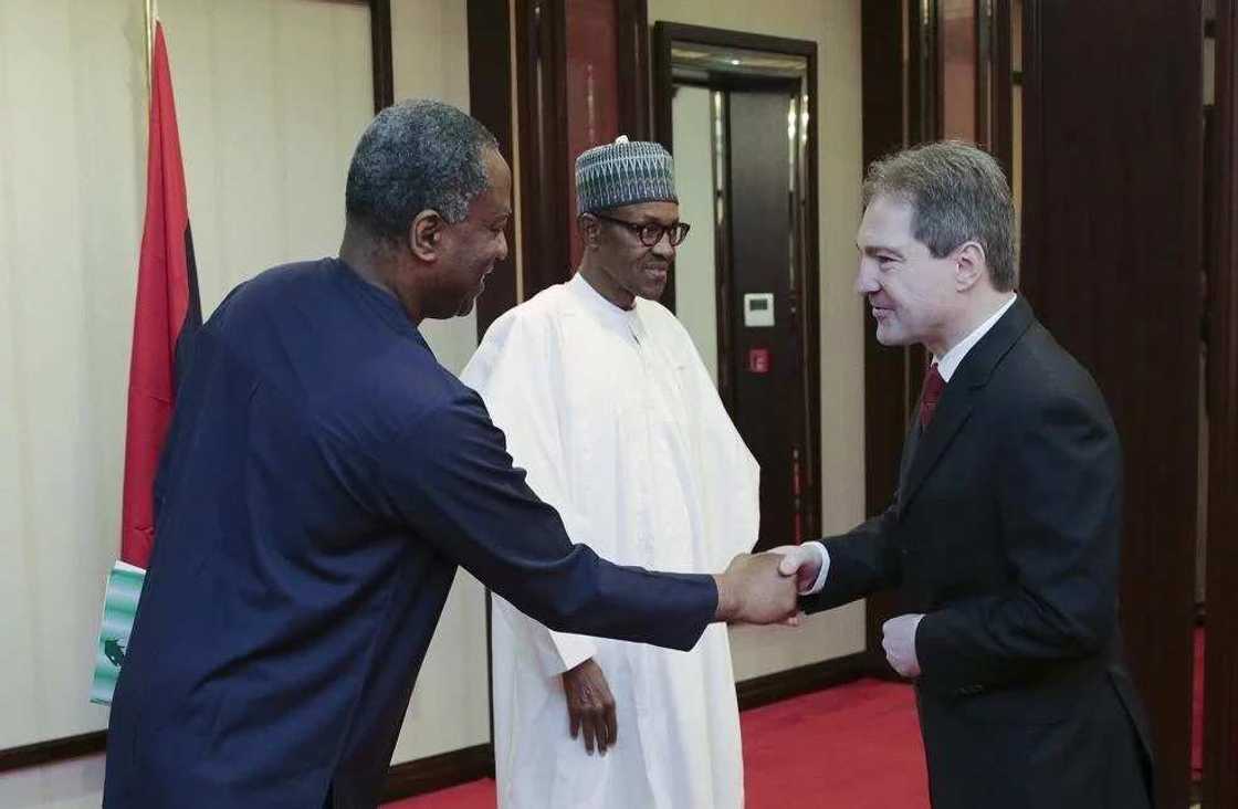 Which embassy in Abuja is recruiting? Which embassy in Abuja is recruiting?