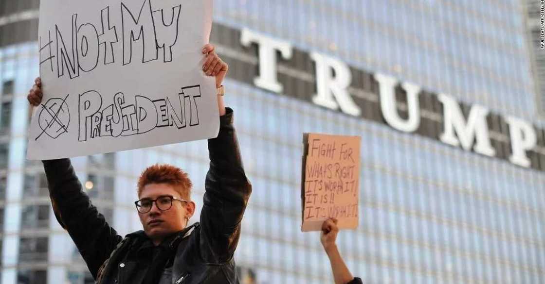 4 signs most Americans want Trump impeached 4 signs most Americans want Trump impeached