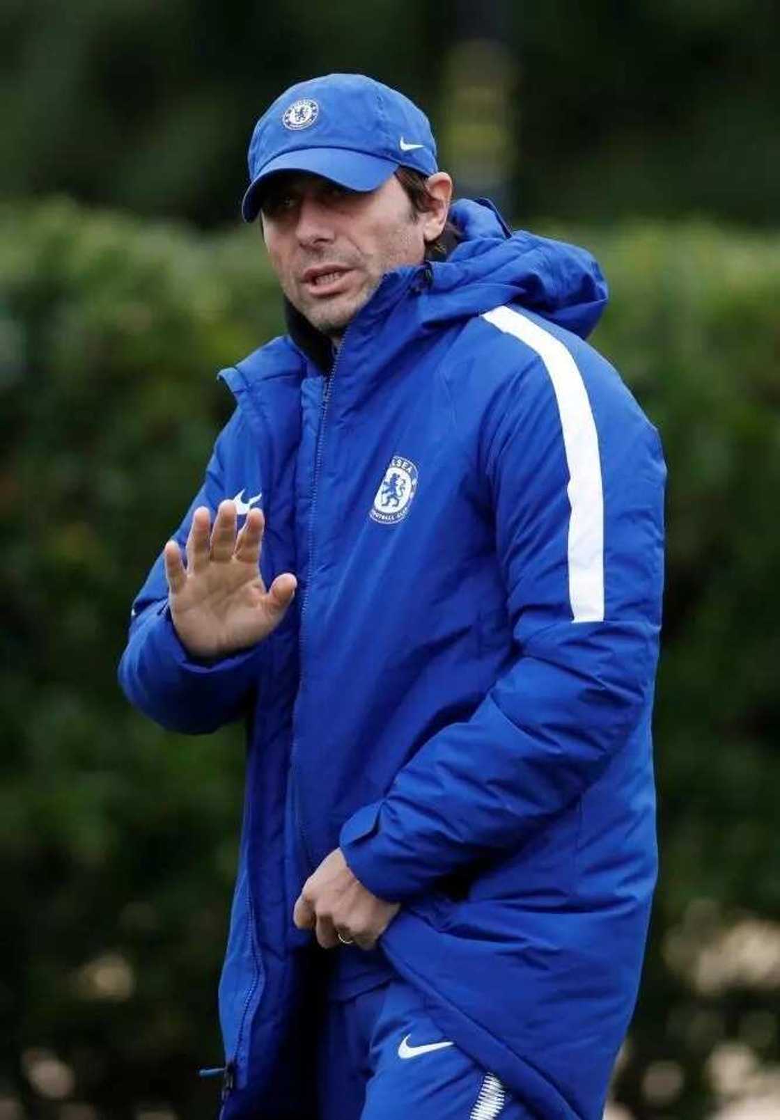 Antonio Conte hit with £8,000 fine after being sent off for outburst against Swansea