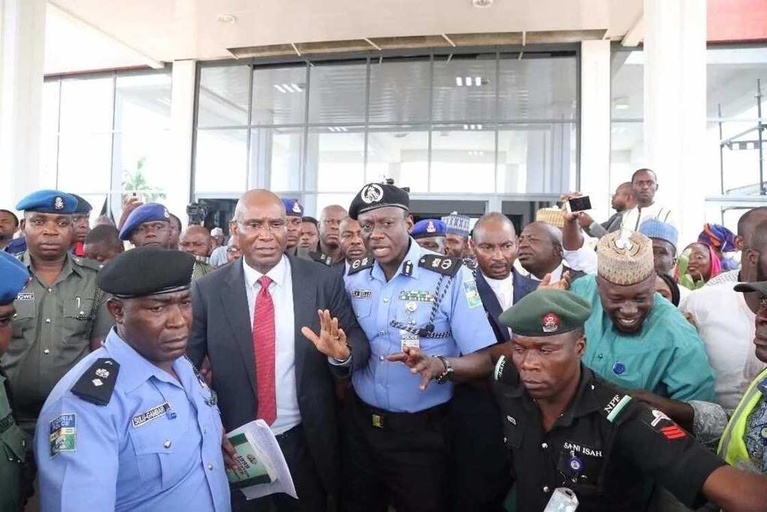 Breaking: Senator Ovie Omo- Agege arrested Breaking: Senator Ovie Omo- Agege arrested