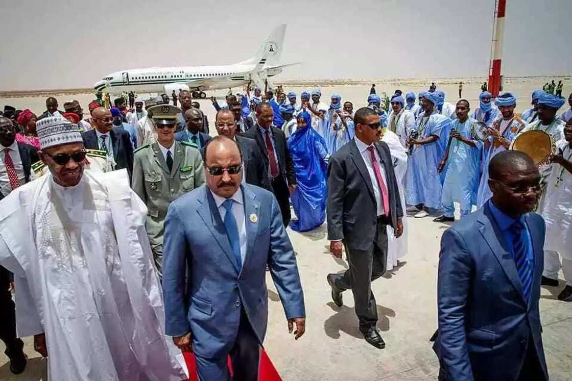Buhari welcomes in Mauritania Buhari welcomes in Mauritania