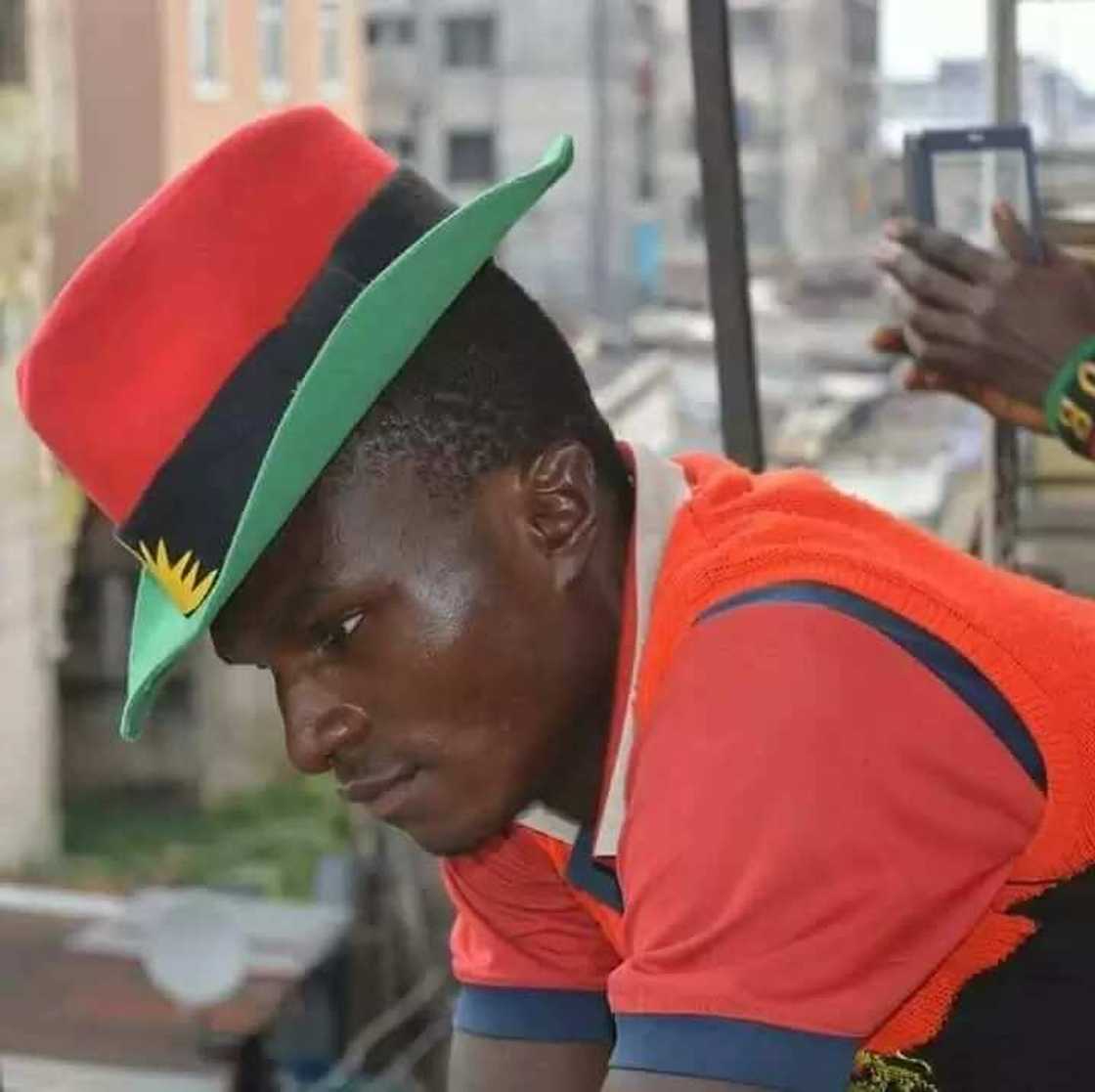 Man says his friend Nnamdi Obi who was allegedly killed by the Nigerian army is alive (photos) Man says his friend Nnamdi Obi who was allegedly killed by the Nigerian army is alive (photos)