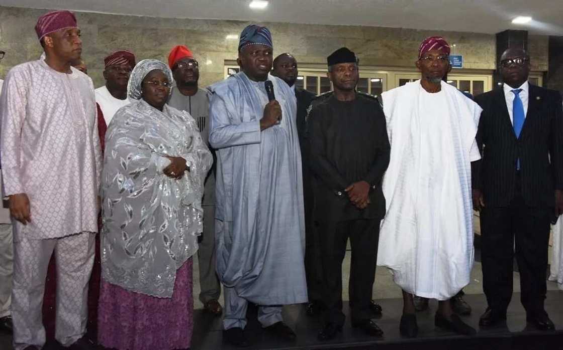 Osinbajo visits Lagos over Otedola bridge fire Osinbajo visits Lagos over Otedola bridge fire