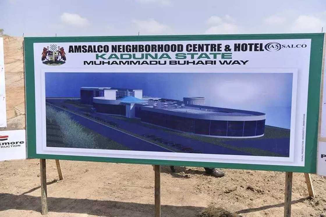 Gwamnan jihar Kaduna ya sanya tubalin gina gidaje 600 masu rangwame a jihar Kaduna (Hotua) Gwamnan jihar Kaduna ya sanya tubalin gina gidaje 600 masu rangwame a jihar Kaduna (Hotua)