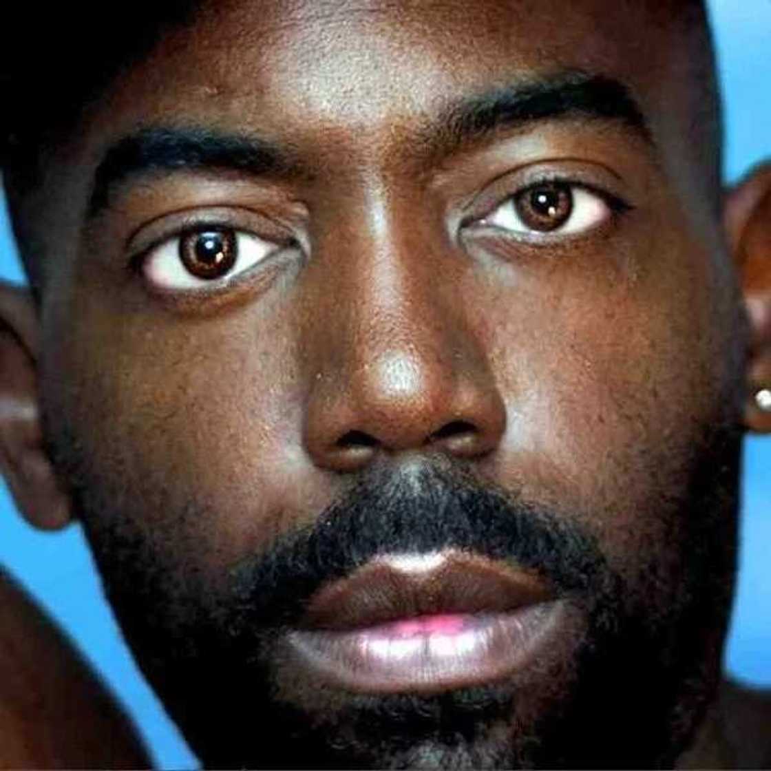 9 major things you should never do to please your woman 9 major things you should never do to please your woman