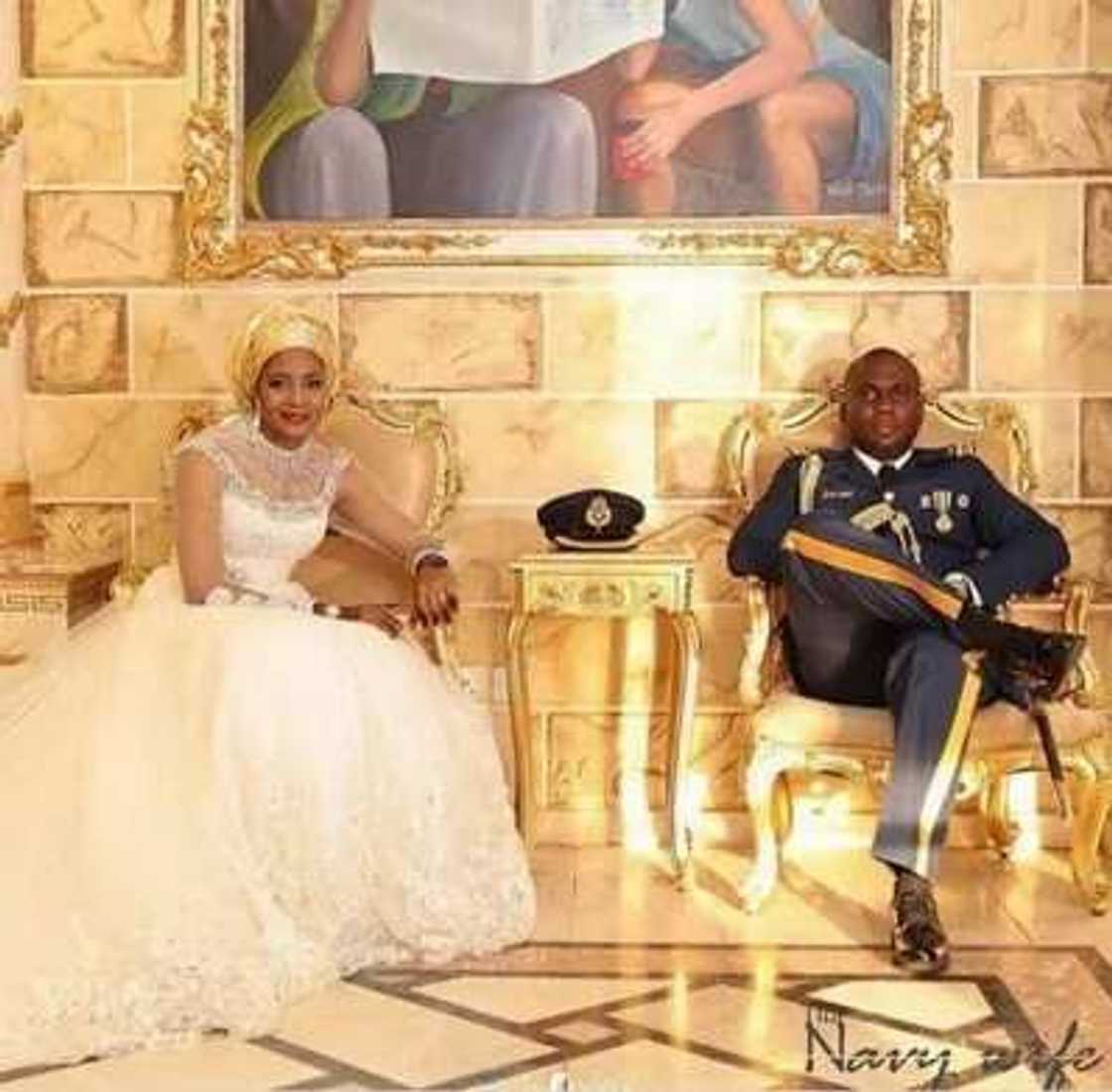 10 amazing pictures you will only see at a military wedding 10 amazing pictures you will only see at a military wedding