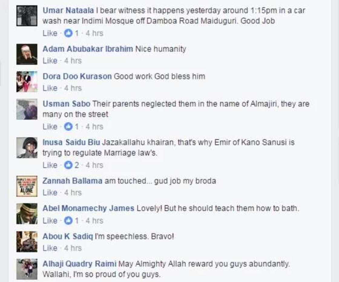 Wani mutumi yayi ma kazaman Almajirai wanka a Maiduguri (Kalli hotuna) Wani mutumi yayi ma kazaman Almajirai wanka a Maiduguri (Kalli hotuna)