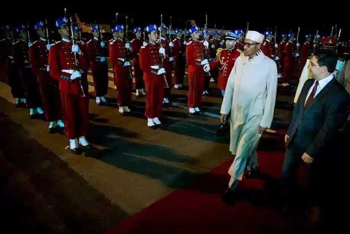 Shugaba Buhari ya isa kasar Morocco (Hotuna) Shugaba Buhari ya isa kasar Morocco (Hotuna)