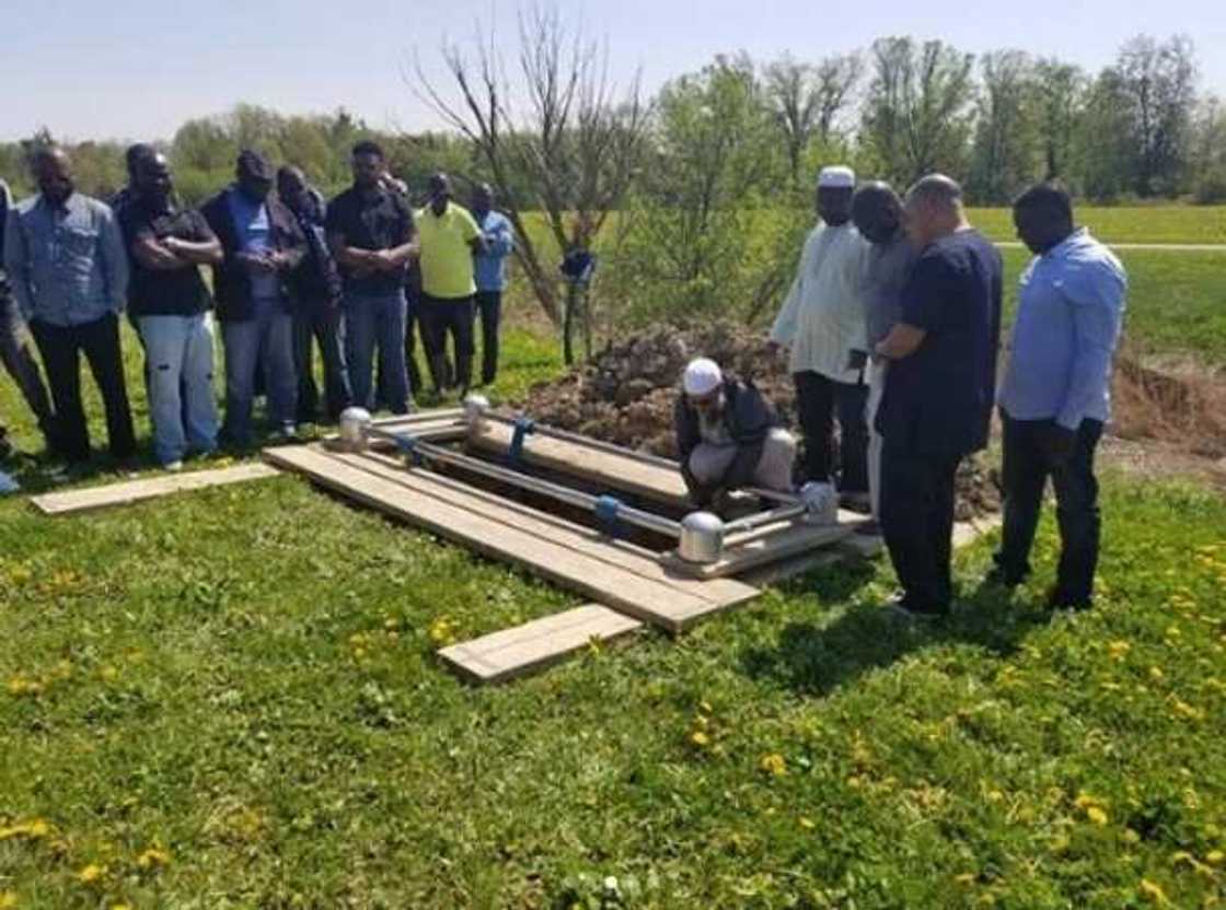 Actress Aisha Abimbola aka Omoge Campus finally laid to rest amid tears in Toronto (photos)