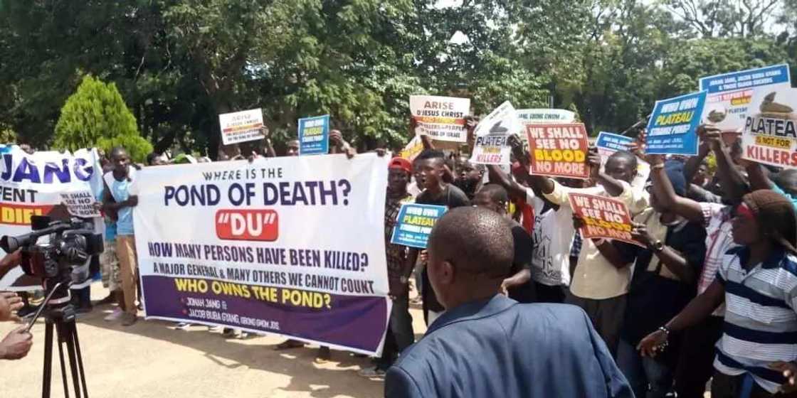 BREAKING: Plateau residents shutdown Jos over continued killing BREAKING: Plateau residents shutdown Jos over continued killing