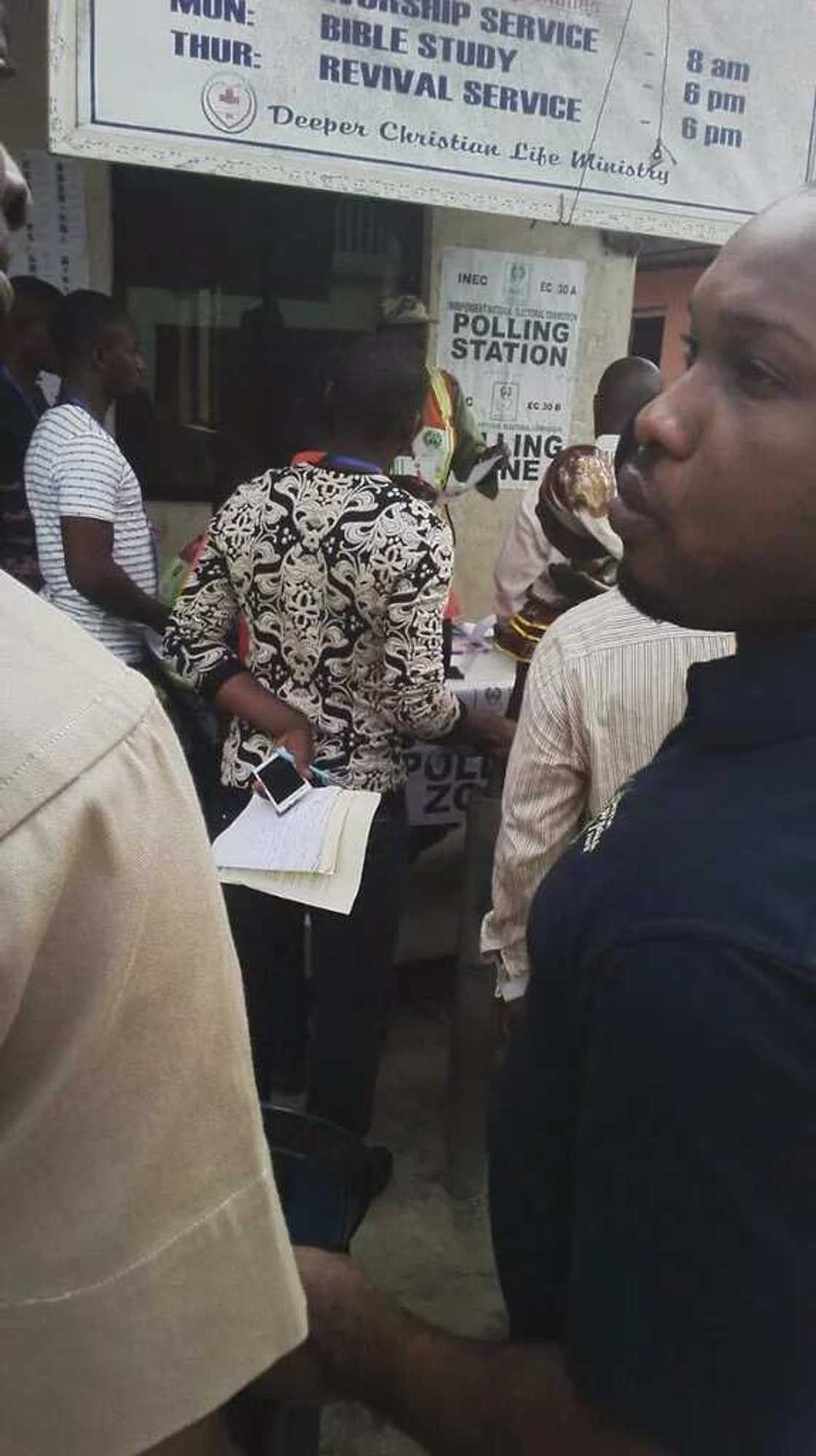 Rivers rerun: Violence erupts as INEC suspends poll in 8 LGAs Rivers rerun: Violence erupts as INEC suspends poll in 8 LGAs