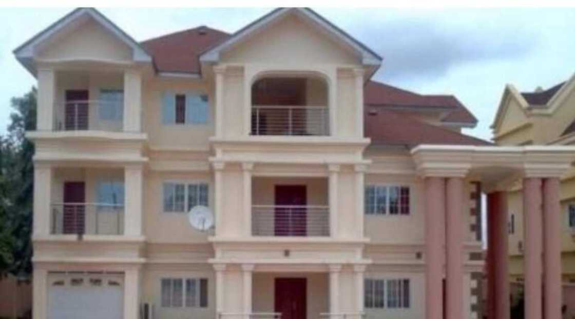 X Nigerian female celebrities with beautiful mansions that may surprise us