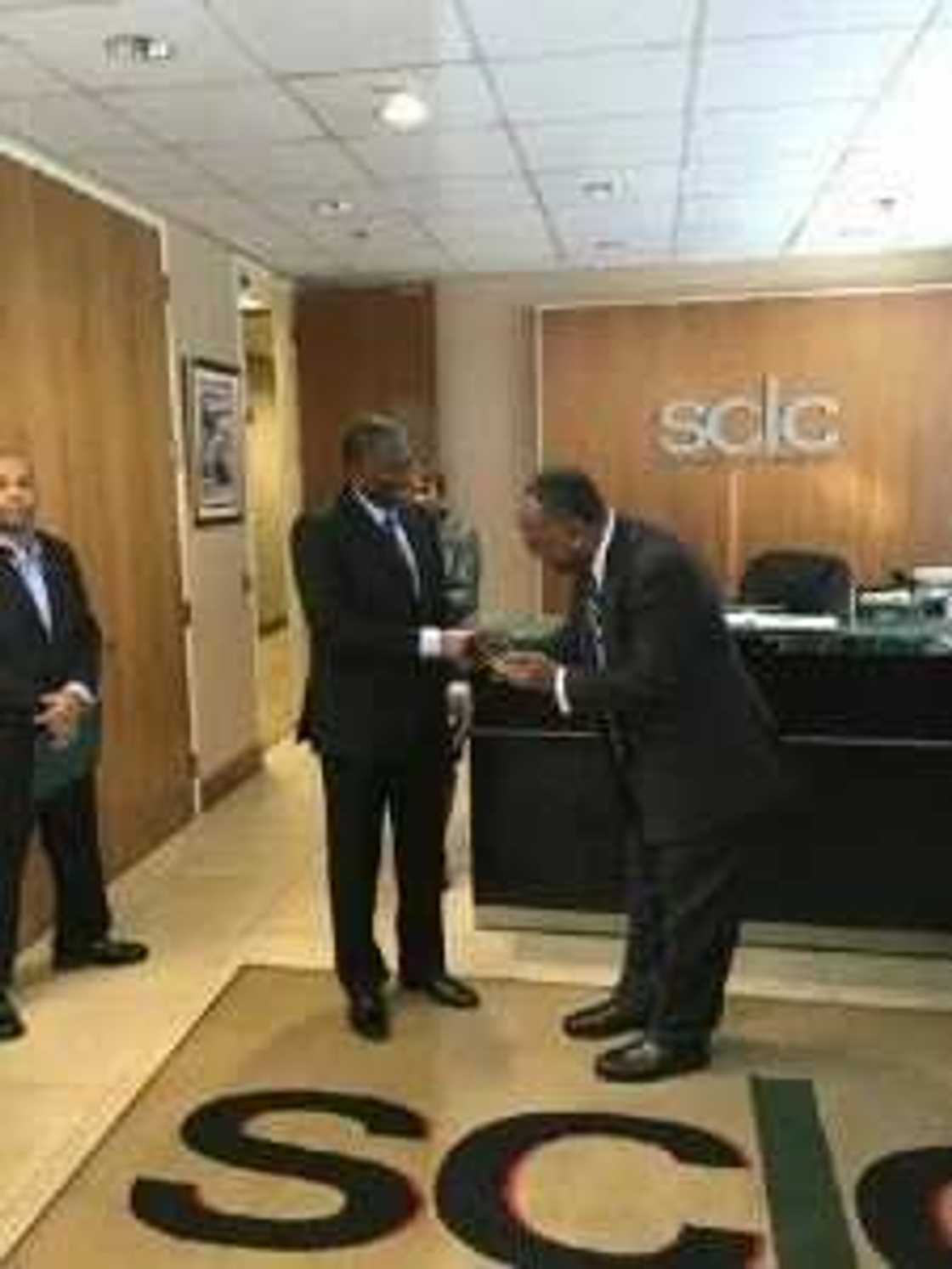 Photos: Goodluck Jonathan Wins Another Int'l Award Photos: Goodluck Jonathan Wins Another Int'l Award